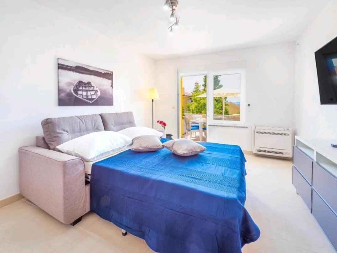 Appartement Adriatico à Omišalj Extérieur photo